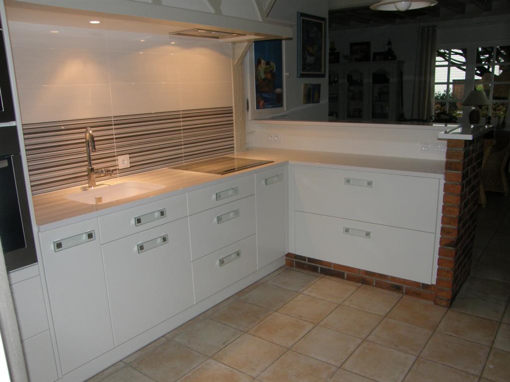 medium laqu blanc vernis brillant